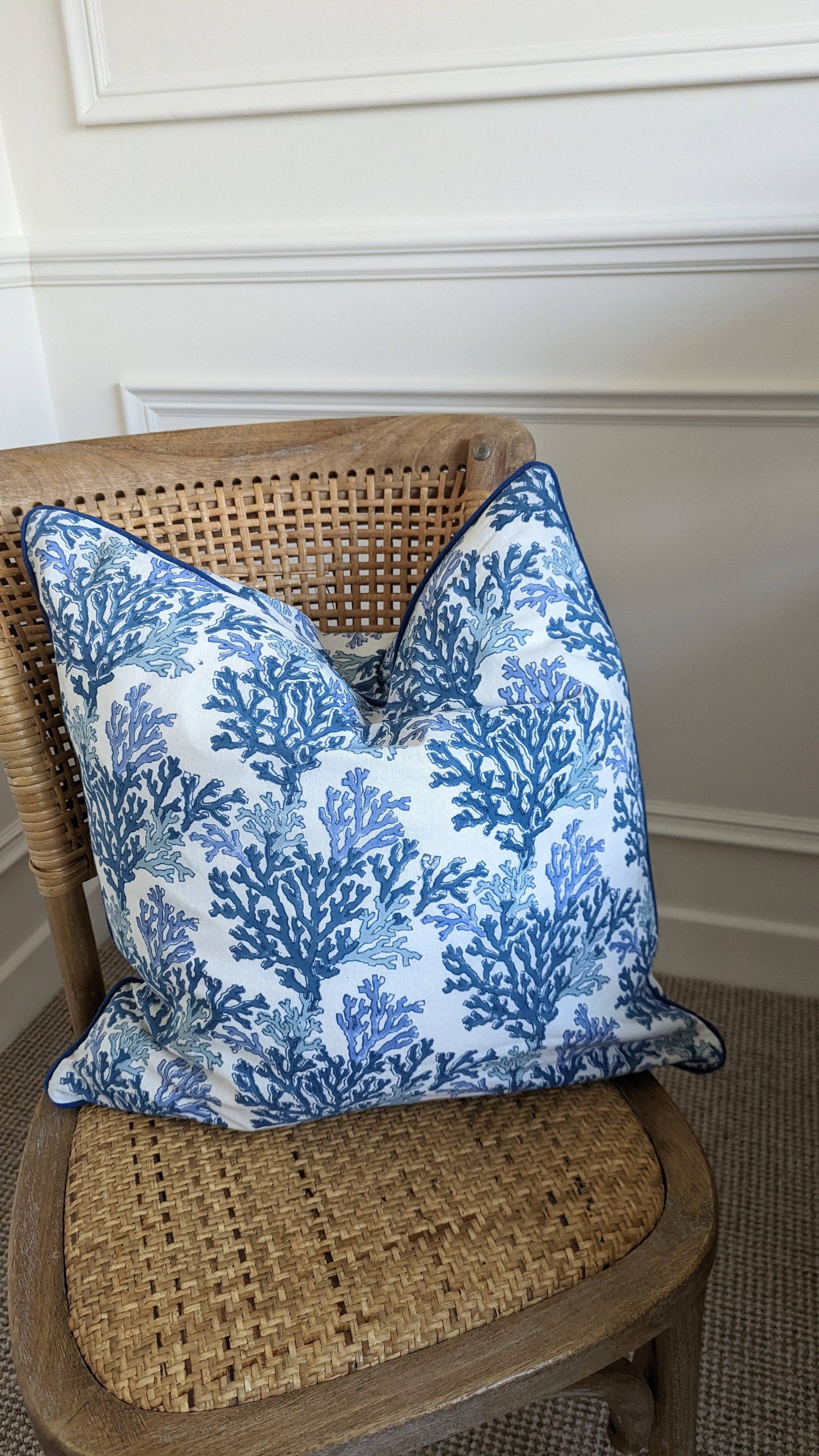 Housse de coussin Coral bleue