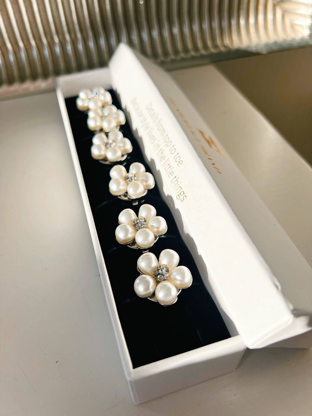 Bijoux de boutons fleuris 'Rosi' - Lot de 6