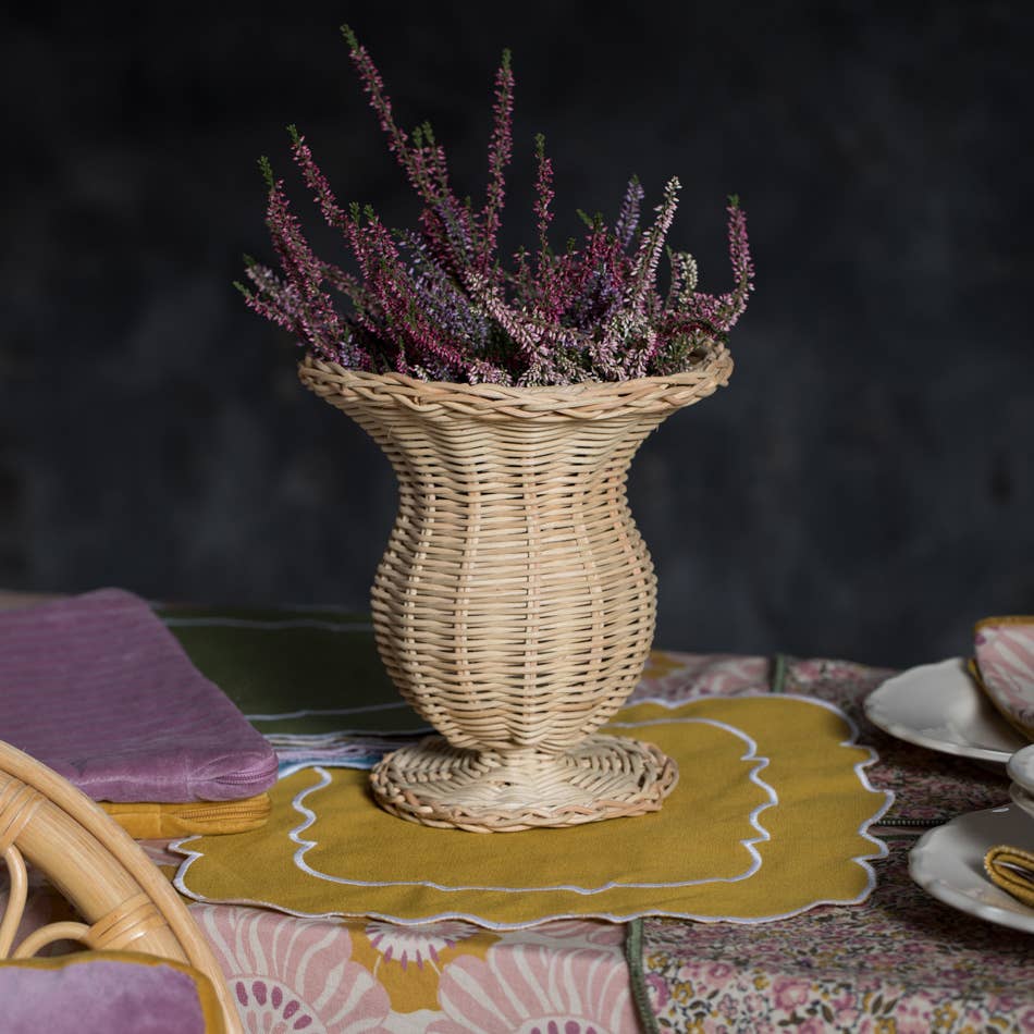 Vase en rotin tissé Olympia S