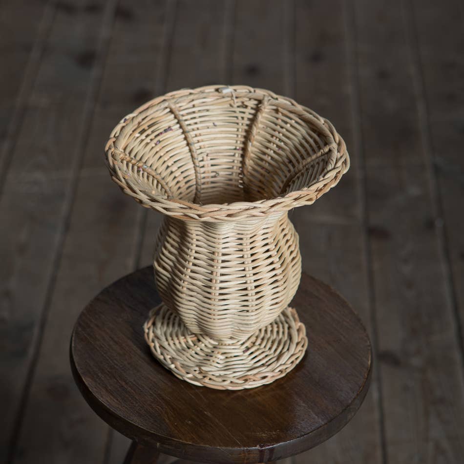 Vase en rotin tissé Olympia S