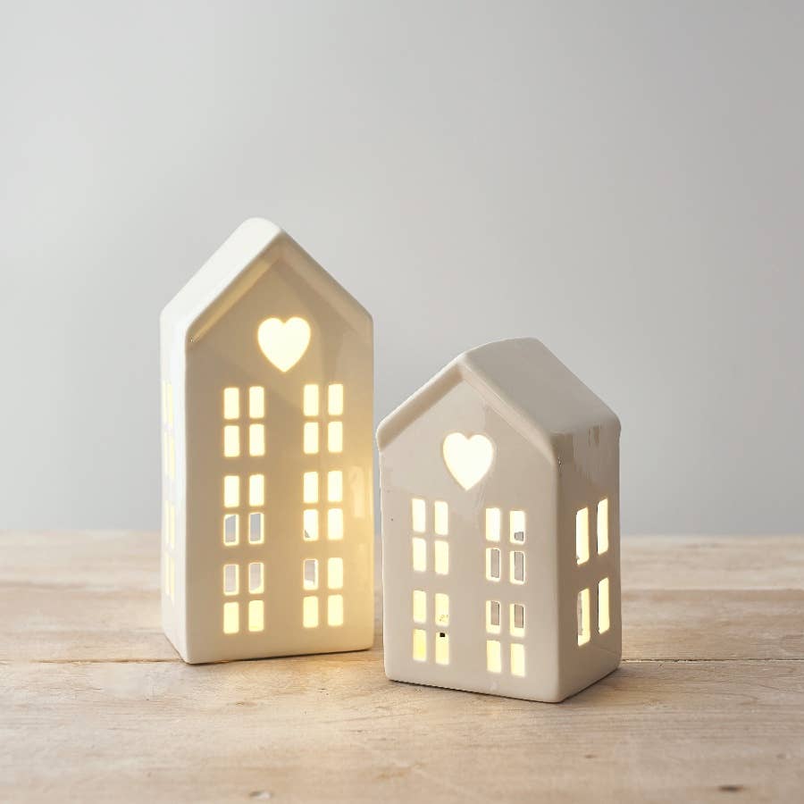 Maison blanche LED délicate, 16 cm