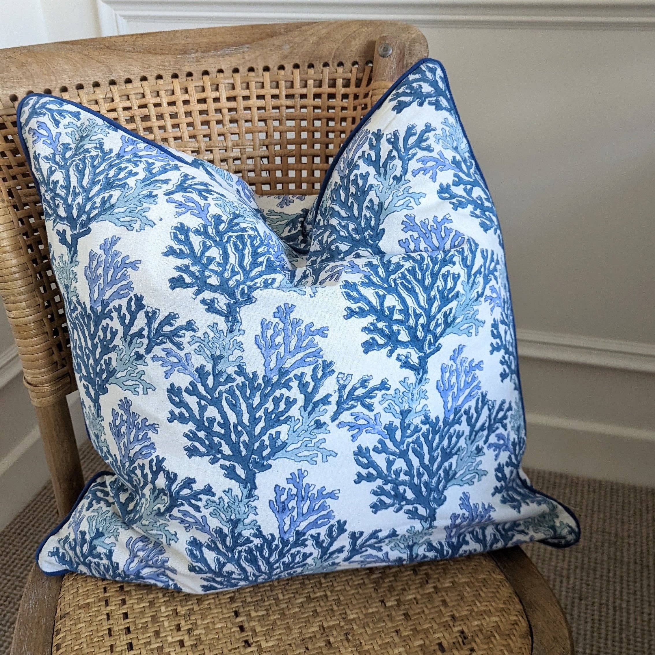 Housse de coussin Coral bleue