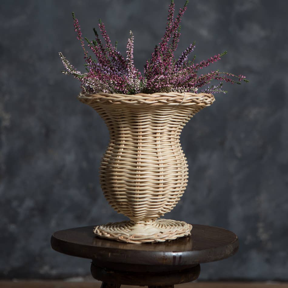 Vase en rotin tissé Olympia S