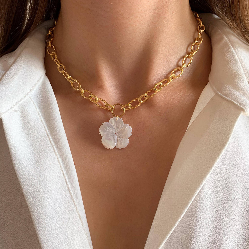 Collier chaîne épaisse | Fleur en Nacre Blanche
